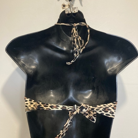 🌺 3/$20 Bluenotes Cheetah print push-up bikini top - Picture 5 of 8
